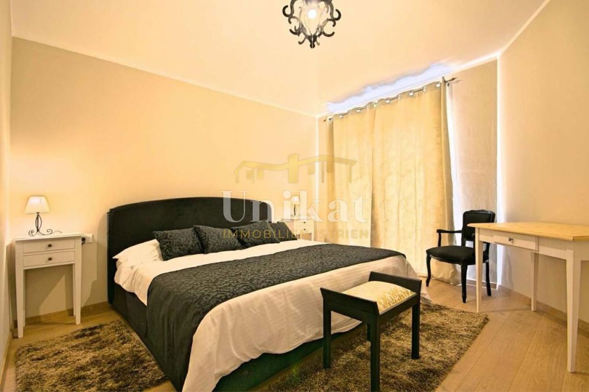 Hiša s bazenom blizu Poreča